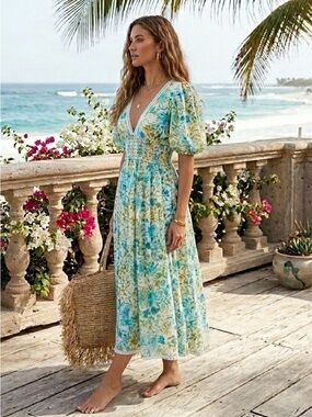 Rococo Sand dress with lurex and lace. NWT